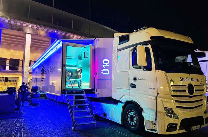 GV studio berline truck dark